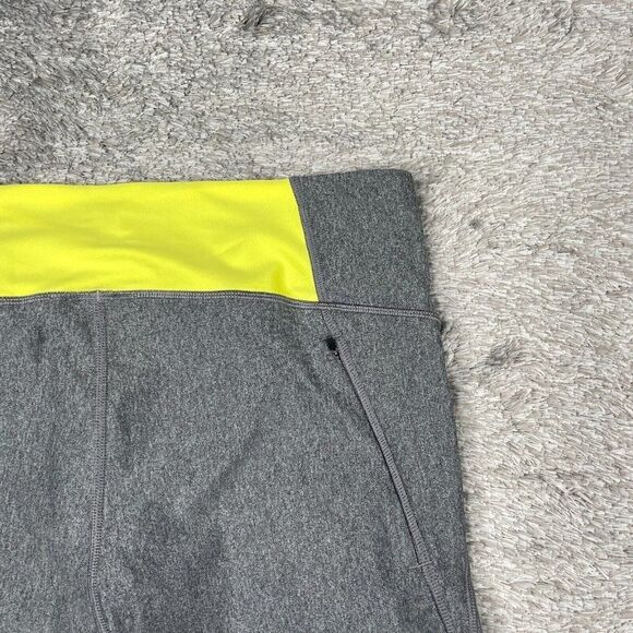 Under Armour Fly By Compression Capri Legging Gray/Yellow NEW - Picture 7 of 9